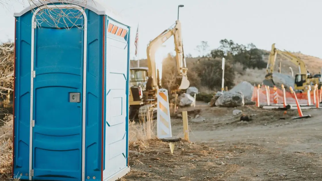 Top WC : Votre partenaire expert en location de WC mobiles pour événementiels et chantiers